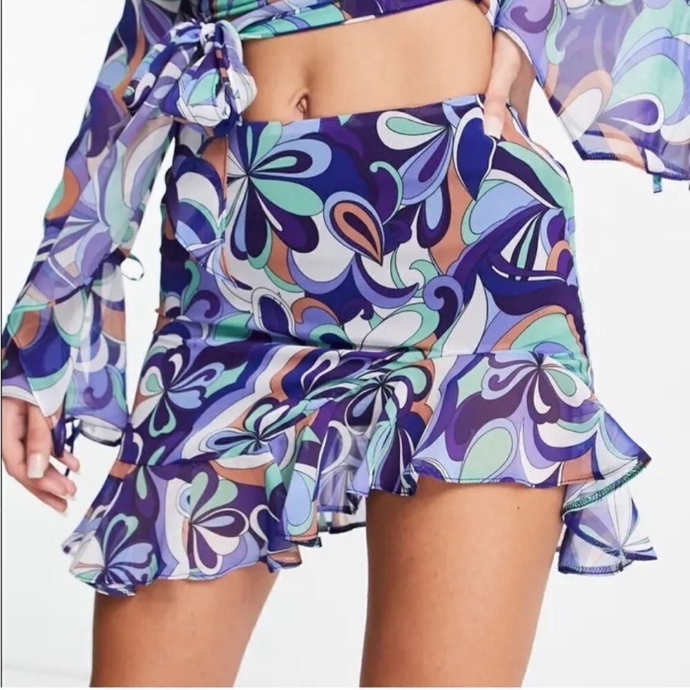 ASOS RUFFLE PRINT MINI SKIRT size 8